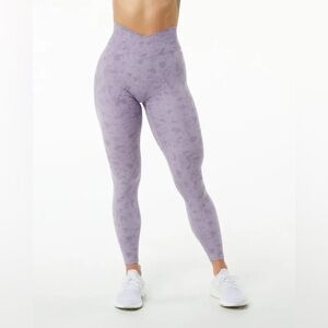 Alphalete Surface Power Leggings Size S Lilac Mist